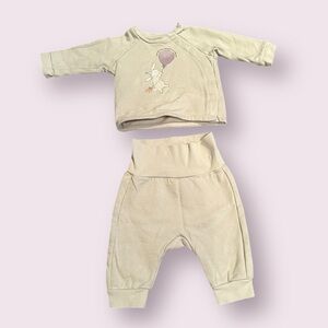 Newborn Baby H&M Adorable Light Olive Green Baby Outfit Set Bunnies And Balloons